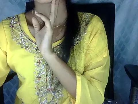 Khushi_v's cam snapshot