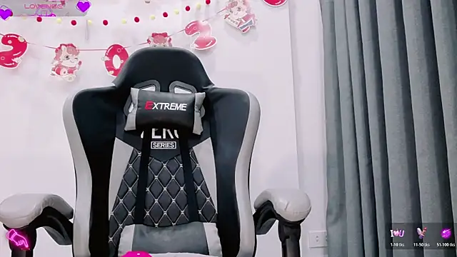 mia_eeeee's cam snapshot