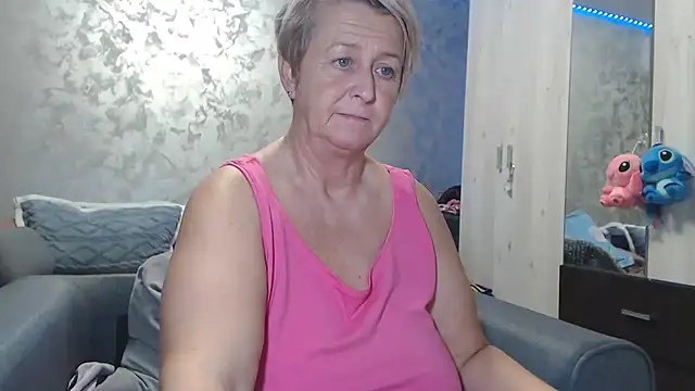 RosesandLillies's cam snapshot