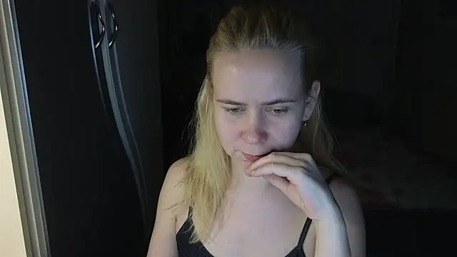 Riley_Roo live sex cam