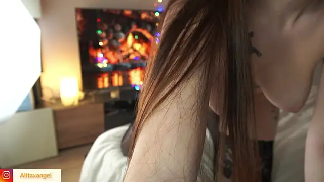 AlitaXAngelic's cam snapshot