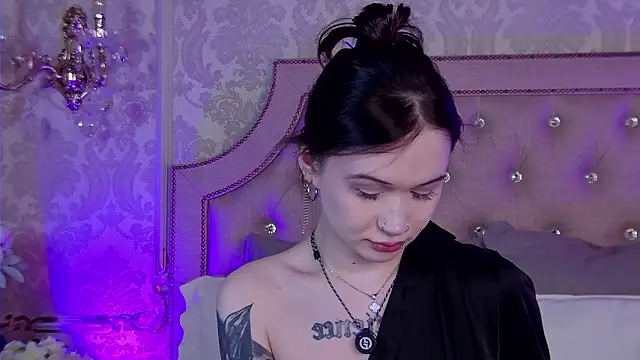 Heather_Ivy live sex cam