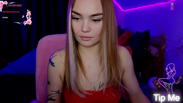 KitsyMoore's cam snapshot