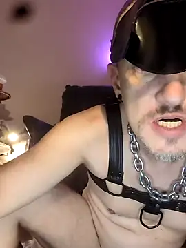 Nyctalopie8579's cam snapshot