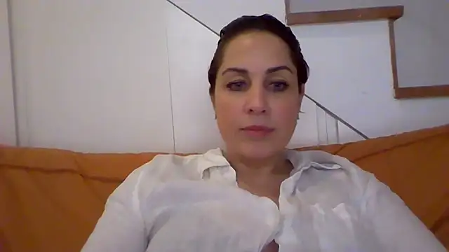 Rosinaya's cam snapshot