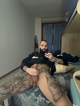 Gioeltoro89 live sex cam