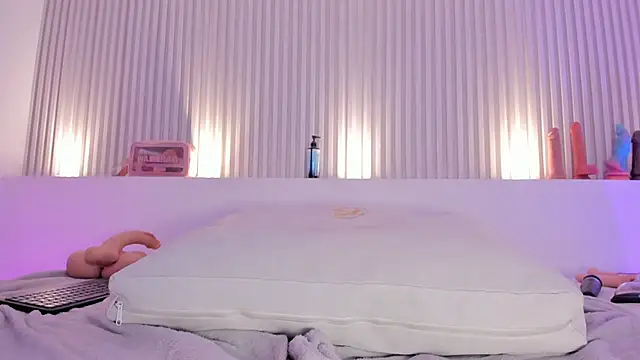 railey_rossee's cam snapshot