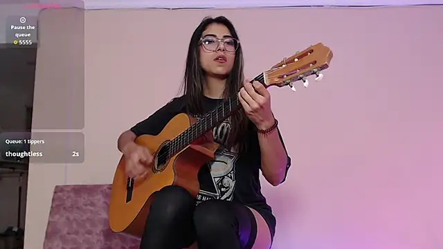 Susanahendrix's cam snapshot