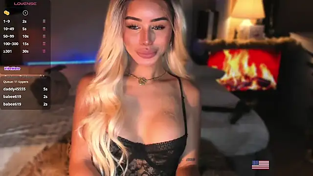 ZyraGoddes live sex cam