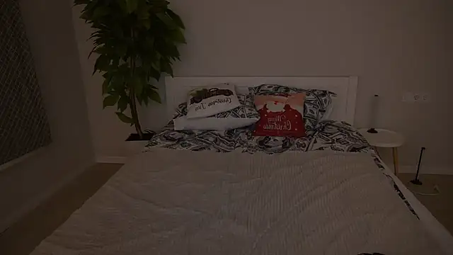 IceDanielles's cam snapshot