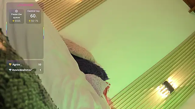 LaylaEmber's cam snapshot