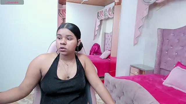 scarlett_19x's cam snapshot