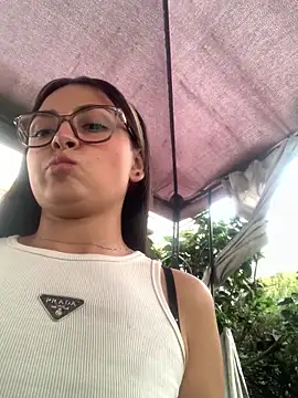 ArianaDominguez_Pink's cam snapshot