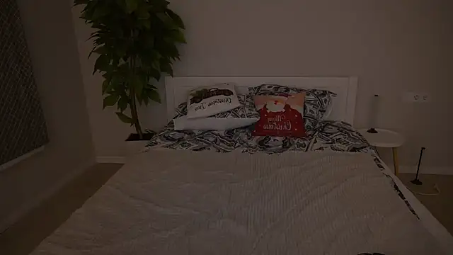 IceDanielles's cam snapshot