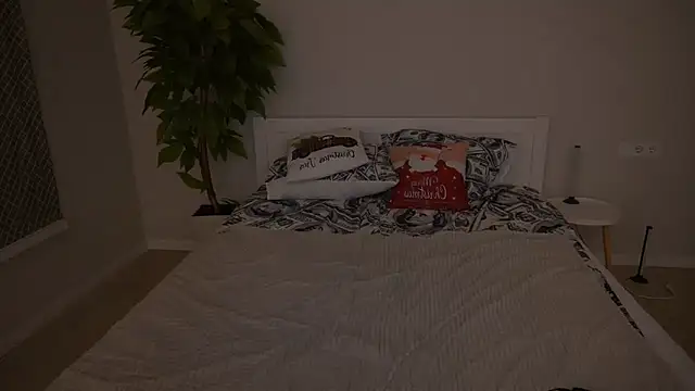 IceDanielles's cam snapshot