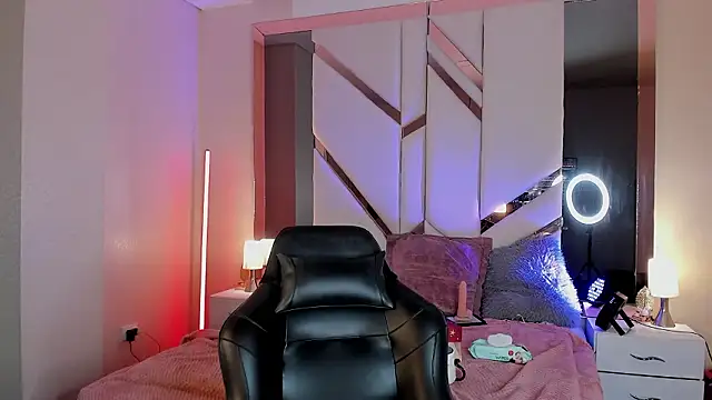 EmmaStonns's cam snapshot