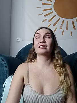 KisaVixen's cam snapshot