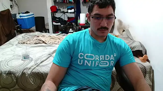 Leonino231 live sex cam