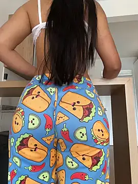 Estefania_A's cam snapshot