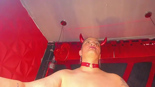 Taylor-hardcore's cam snapshot