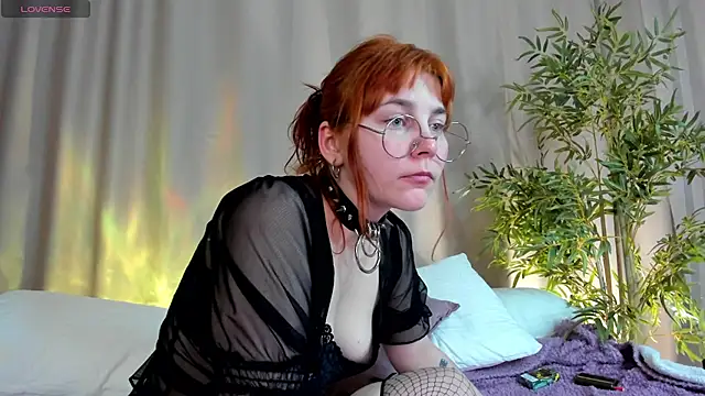 Rene_Shine's cam snapshot