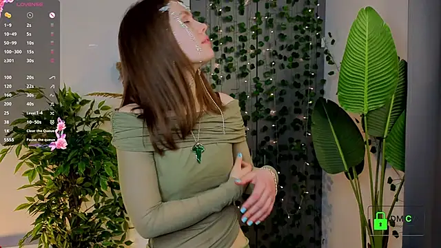 ShannaRois's cam snapshot