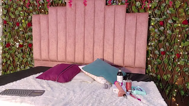 MiaJanss's cam snapshot