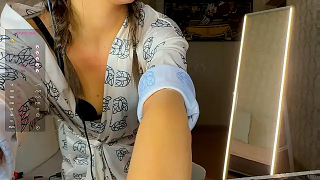 EvaHoly's cam snapshot