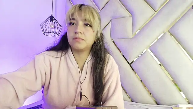 Dahian_Dmour's cam snapshot