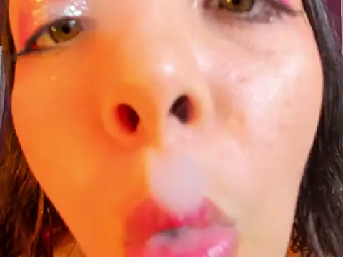 JadeRouse18's cam snapshot