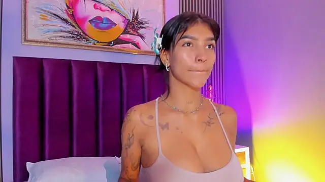 LauraAristizabal's cam snapshot