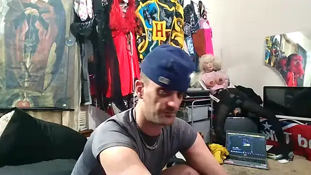 slinginbigD live sex cam