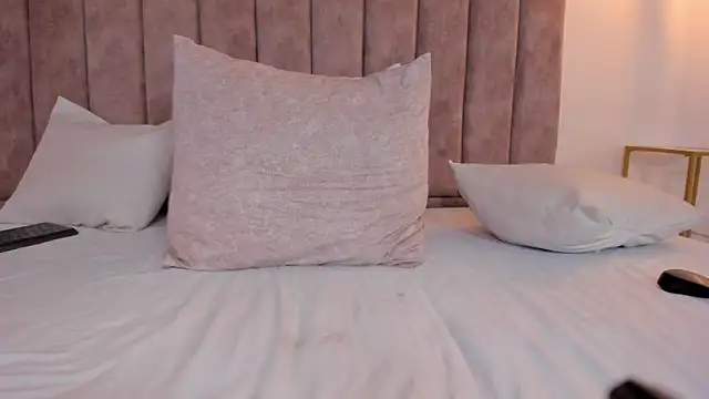 amber_colliiins's cam snapshot