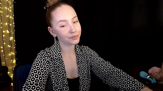 SindiWatsoon's cam snapshot