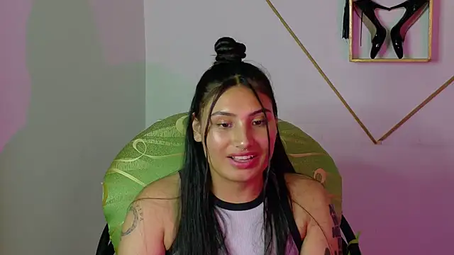 Linda_andrew's cam snapshot