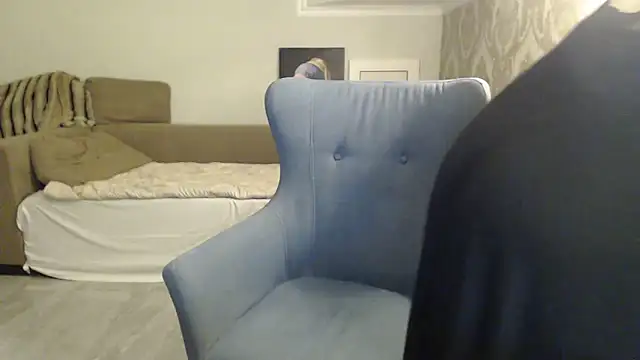 Mallinia live sex cam