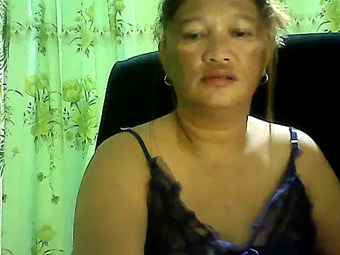 hott_scarlett's cam snapshot