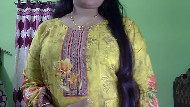 BengaliQueenStar's cam snapshot