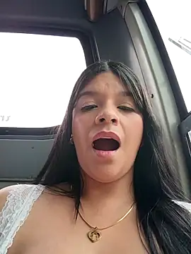 Layla-daring live sex cam