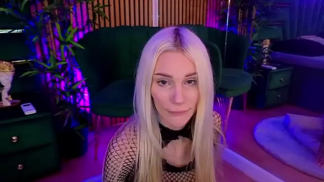 BarbieKara live sex cam