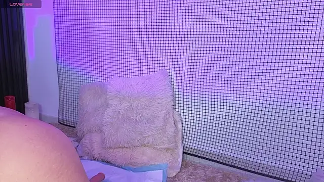 Issafoxx's cam snapshot