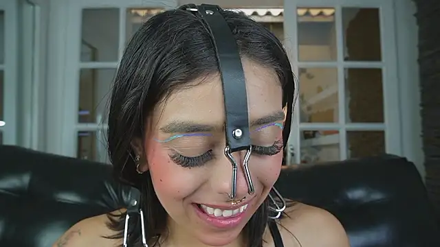 miss_collins's cam snapshot