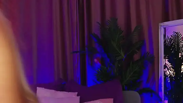 DalidaSelena's cam snapshot