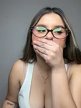 SaraBraun_'s cam snapshot