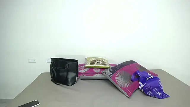 CrushOnMe_'s cam snapshot