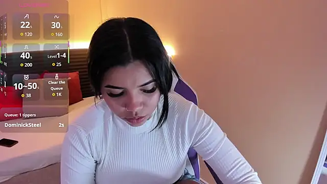 Lucy_Strong's cam snapshot