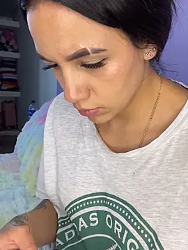 Marianahb-e's cam snapshot