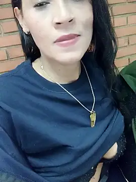 dulce_696's cam snapshot