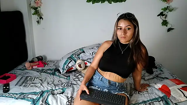 abella-lemus's cam snapshot