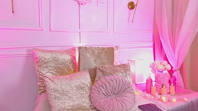 AriaHeavens's cam snapshot